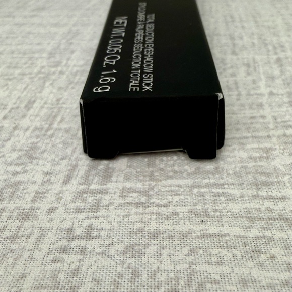NIB NARS Total Seduction Eyeshadow Stick in Rebellian - Picture 6 of 7